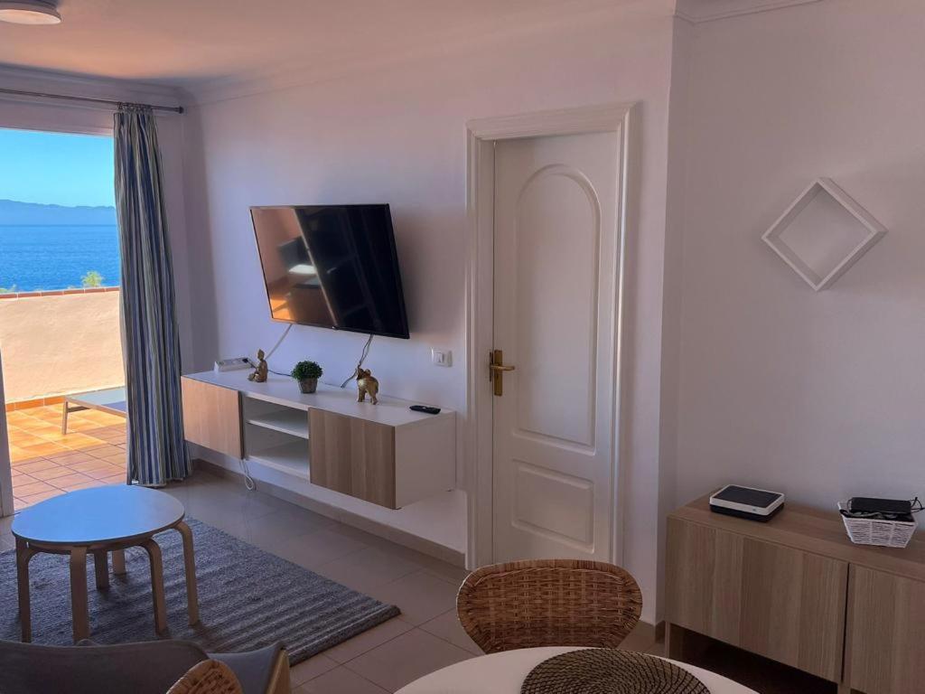 Volcano Beach Views & Wifi Puerto de Santiago  Exterior photo